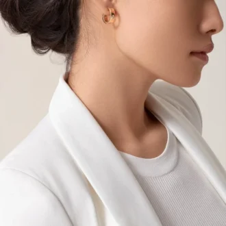 B8022900-Love-Earrings-2-Diamonds