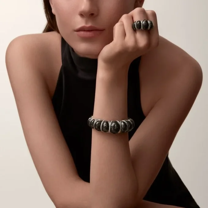 Δαχτυλίδι Cartier Libre Tressage, Μετακουαρτζίτης, Διαμάντια