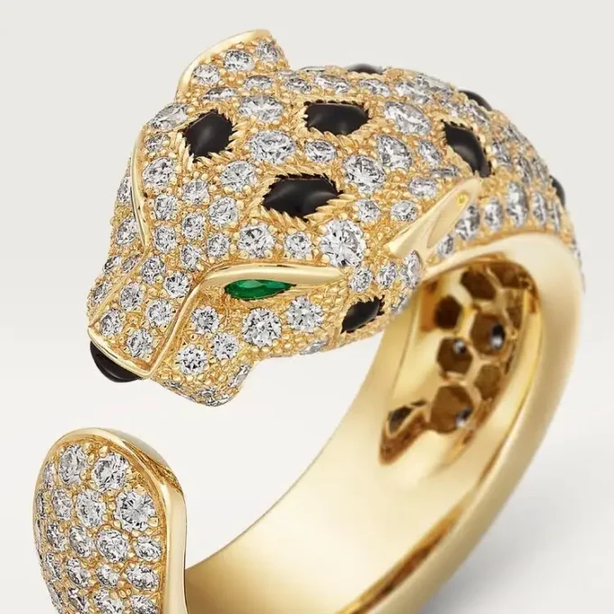 Δαχτυλίδι Panthere De Cartier – Κίτρινο χρυσό, σμαράγδια, όνυχας, διαμάντια – Cartier