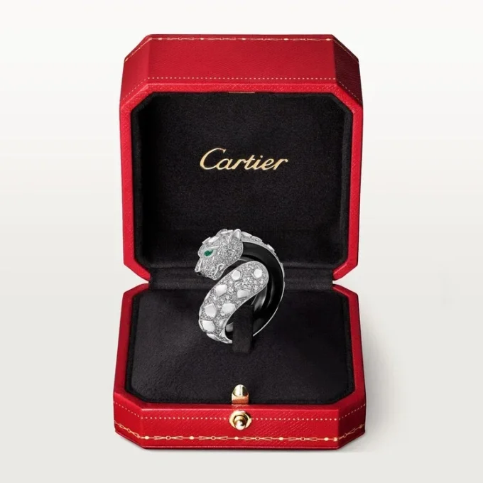 Δαχτυλίδι Panthere De Cartier, μαύρο λάκα, με πάβινγκ Δαχτυλίδι Panthere De Cartier, μαύρο λάκα, με πάβινγκ