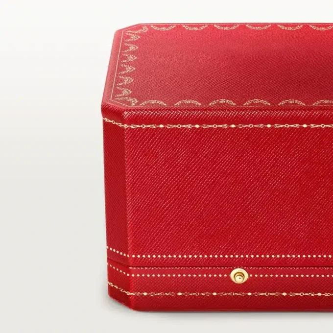 Δαχτυλίδι Panthere De Cartier, με πάβ Δαχτυλίδι Panthere De Cartier, με πάβ