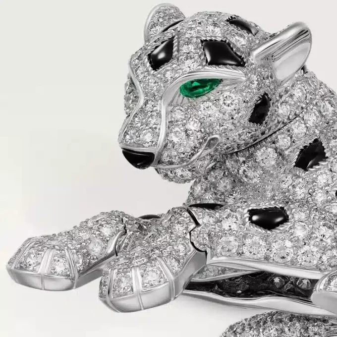 Δαχτυλίδι Panthere De Cartier, με πάβ Δαχτυλίδι Panthere De Cartier, με πάβ