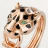 Δαχτυλίδι Panthere De Cartier – Ροζ χρυσός, γρανάτες τσαβορίτη, όνυχας, μαύρη λάκα, διαμάντια – Cartier