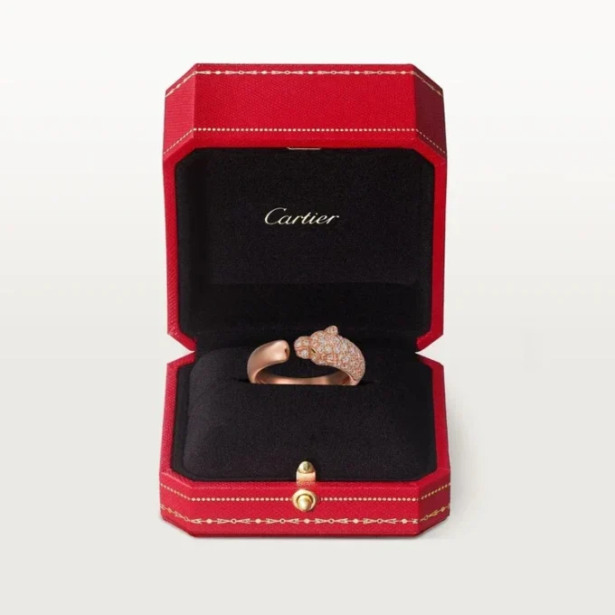 Δαχτυλίδι Panthere De Cartier – Ροζ χρυσός, όνυχας, σμαράγδια, διαμάντια – Cartier Δαχτυλίδι Panthere De Cartier – Ροζ χρυσός, όνυχας, σμαράγδια, διαμάντια – Cartier