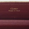 Διεθνές πορτοφόλι με φερμουάρ, Must De Cartier – Δέρμα μοσχαριού σε μπορντό χρώμα, χρυσό φινίρισμα – Cartier Διεθνές πορτοφόλι με φερμουάρ, Must De Cartier – Δέρμα μοσχαριού σε μπορντό χρώμα, χρυσό φινίρισμα – Cartier