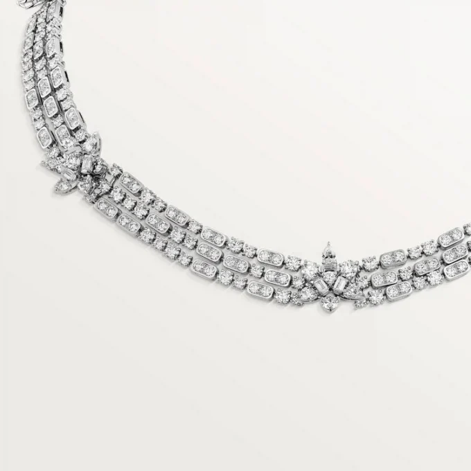 Κολιέ Diamond Collection, Διαμάντια
