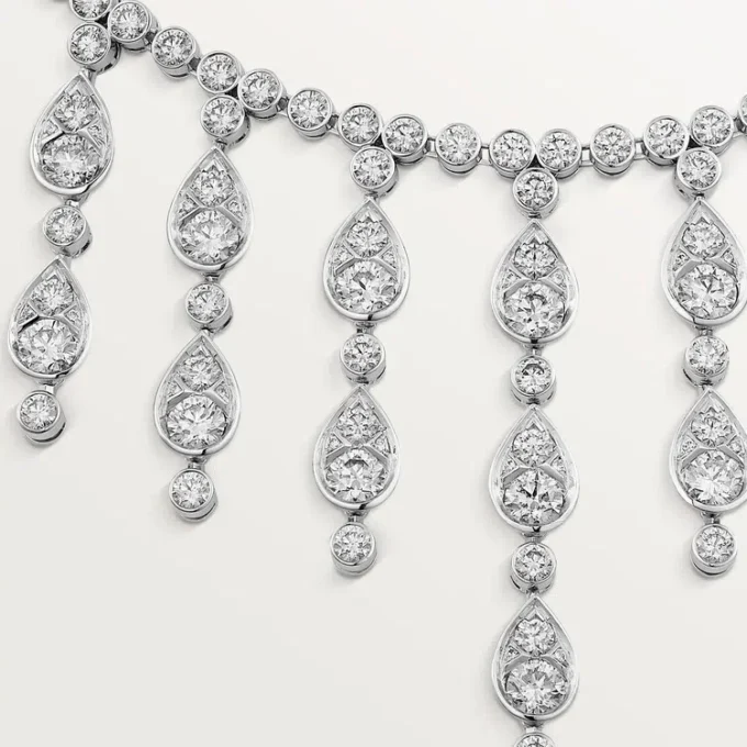 Κολιέ Pluie De Cartier, Διαμάντια