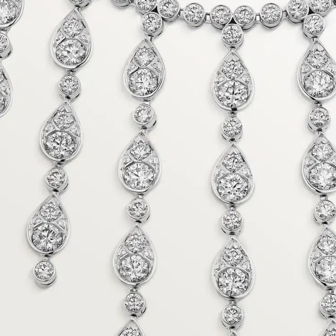 Κολιέ Pluie De Cartier, Διαμάντια