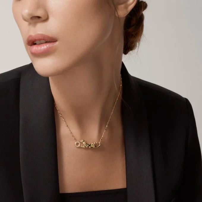 Μενταγιόν Panthere De Cartier, Διαμάντια