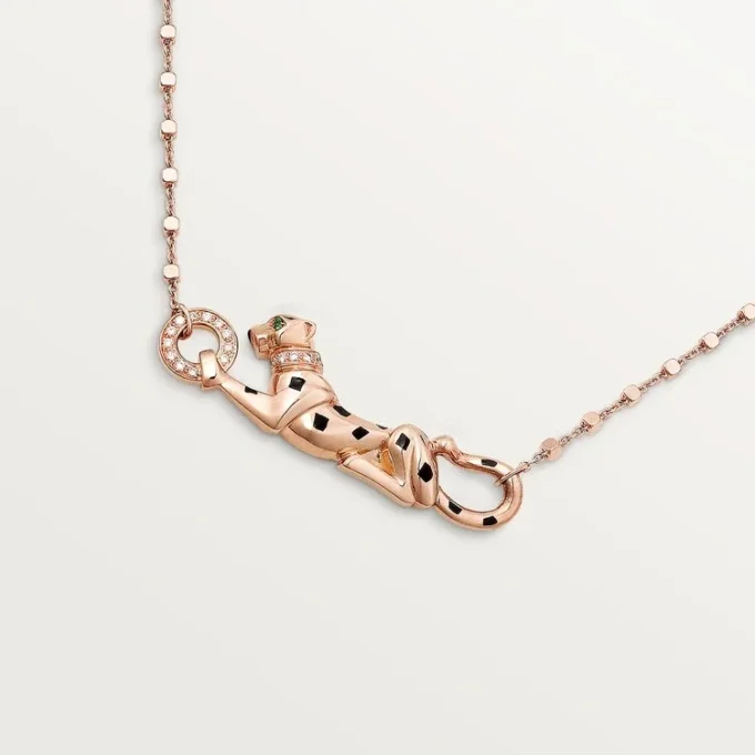 Μενταγιόν Panthere De Cartier, Διαμάντια