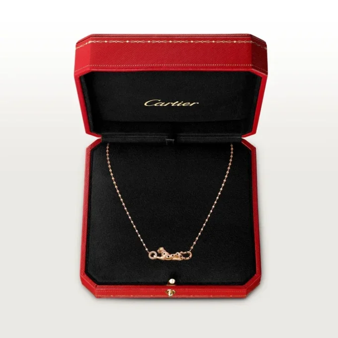 Μενταγιόν Panthere De Cartier, Διαμάντια