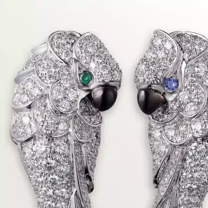 Σκουλαρίκια Faune Et Flore De Cartier, Σμαραγδένιες Σταγόνες, Στρωμένα