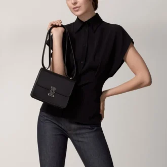 Τσάντα ώμου, Mini, Double C De Cartier – Μαύρο δέρμα μοσχαριού, φινίρισμα σε χρυσό και μαύρο σμάλτο – Cartier