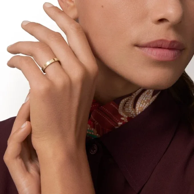 Βέρα C De Cartier, πλάτος 3 mm, 1 διαμάντι Βέρα C De Cartier, πλάτος 3 mm, 1 διαμάντι