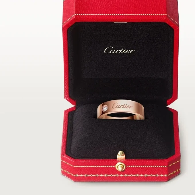 Βέρα C De Cartier, πλάτος 5 mm, 1 διαμάντι Βέρα C De Cartier, πλάτος 5 mm, 1 διαμάντι