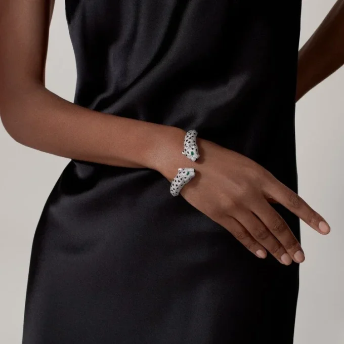 Βραχιόλι Panthere De Cartier, με πλακέ διαμάντια Βραχιόλι Panthere De Cartier, με πλακέ διαμάντια