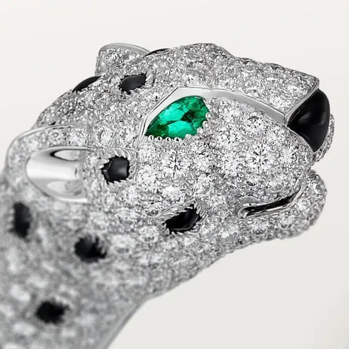 Βραχιόλι Panthere De Cartier, με πλακέ διαμάντια Βραχιόλι Panthere De Cartier, με πλακέ διαμάντια