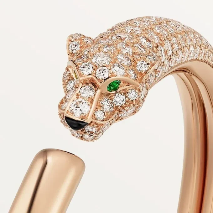 Βραχιόλι Panthere De Cartier, μικρό μοντέλο, με ημι-παβέ Βραχιόλι Panthere De Cartier, μικρό μοντέλο, με ημι-παβέ