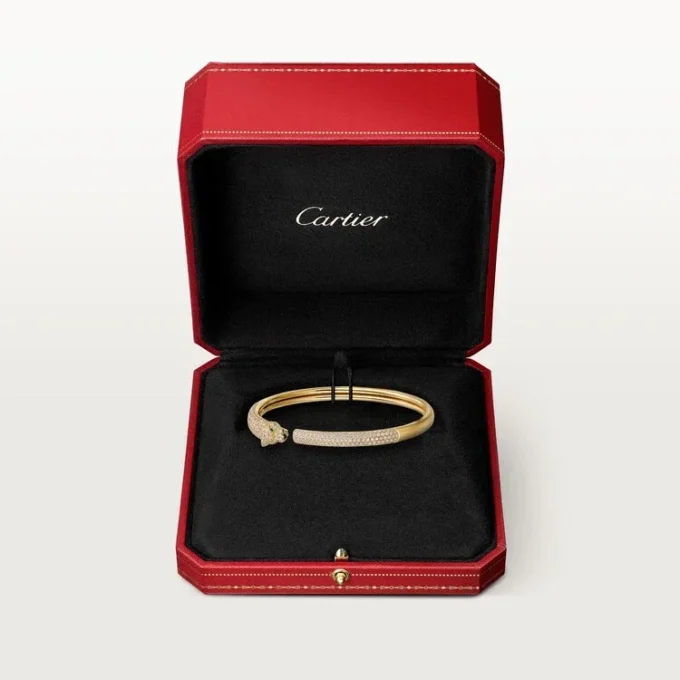 Βραχιόλι Panthere De Cartier, μικρό μοντέλο, με ημι-παβέ Βραχιόλι Panthere De Cartier, μικρό μοντέλο, με ημι-παβέ